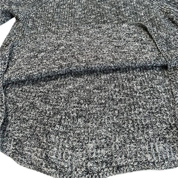 Express % Cotton Open Shoulder Sweater Size M - Picture 14 of 17